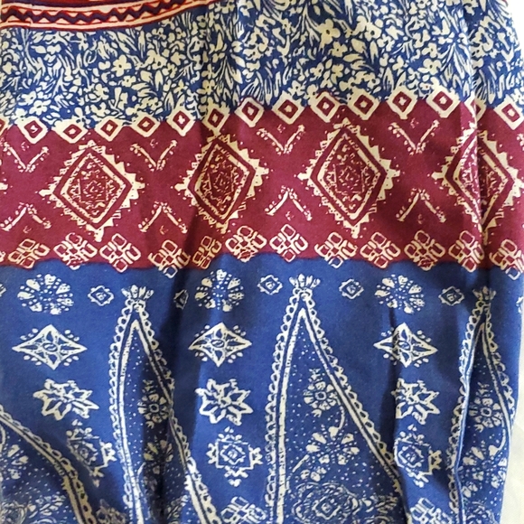 Hollister Drawstring Pom-Pom Shorts - Picture 5 of 5